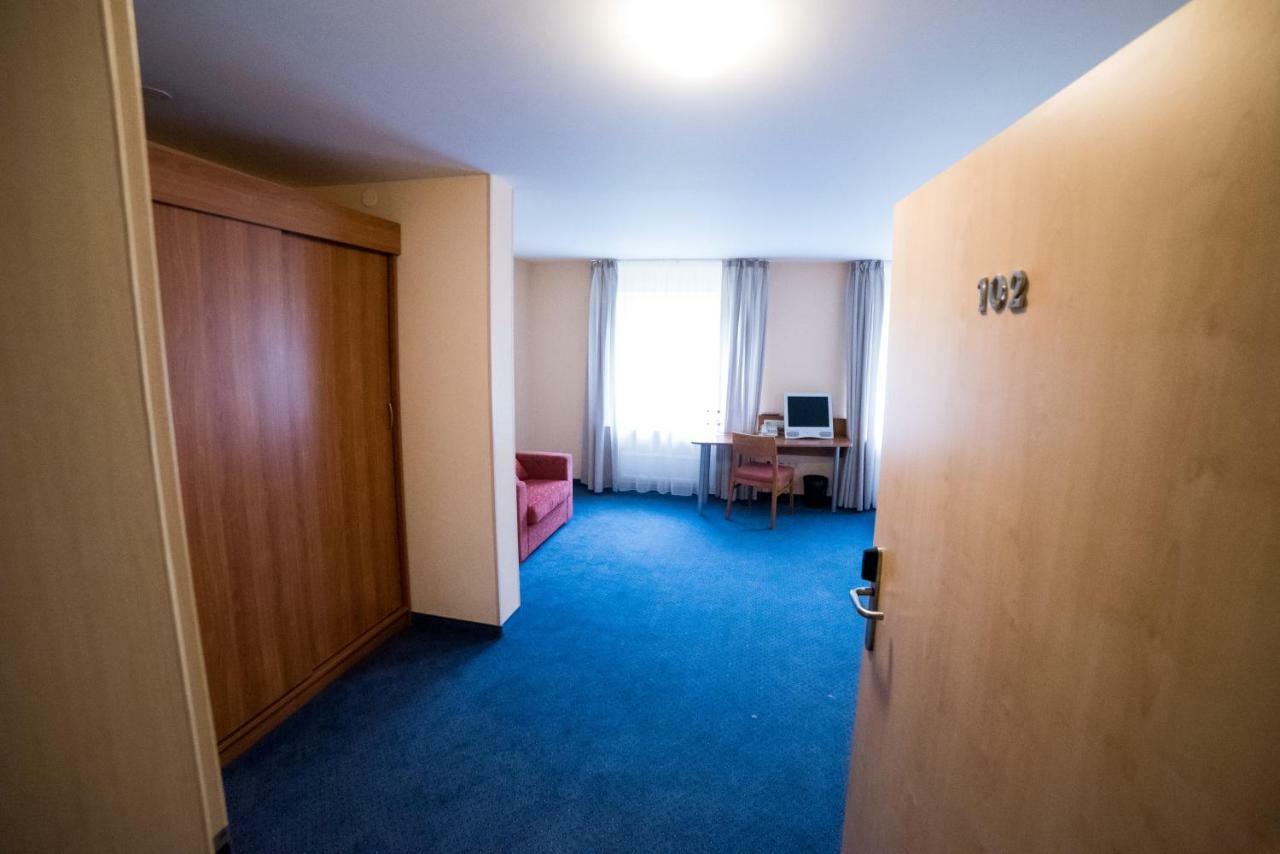 Hotel Tigra Priekuļi Exterior foto